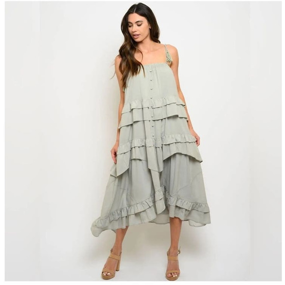 Storia Ruffle Tiered Relaxed Fit  Spaghetti Strap Dress Size Small Sage Stretchy - Picture 1 of 10